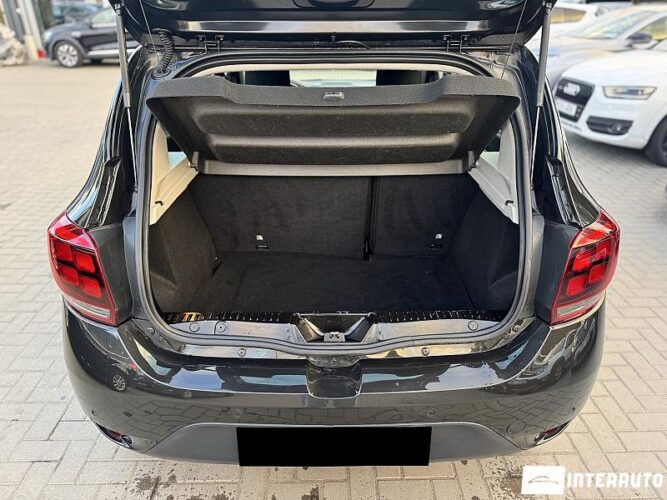 Dacia Sandero 34 interauto-car