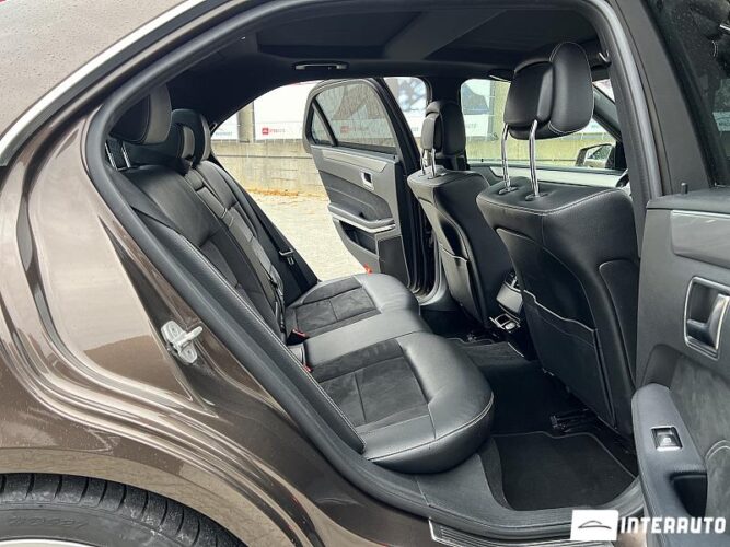 Mercedes E 200 44 interauto-car