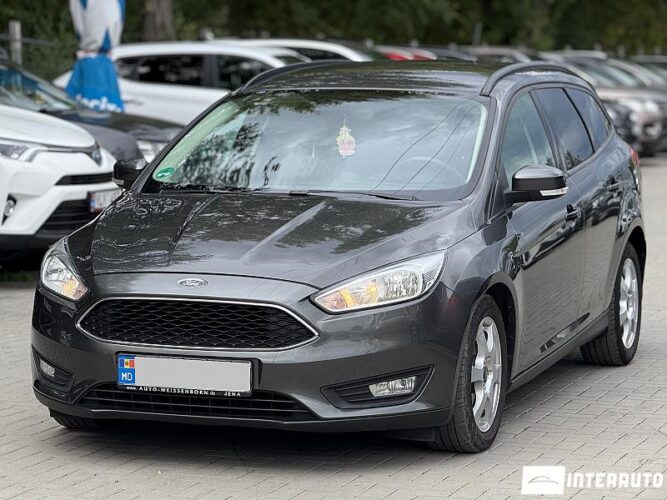 Ford Focus 28 interauto-car