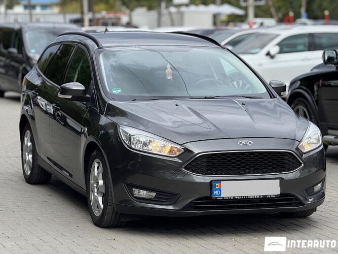 Ford Focus 30 interauto-car