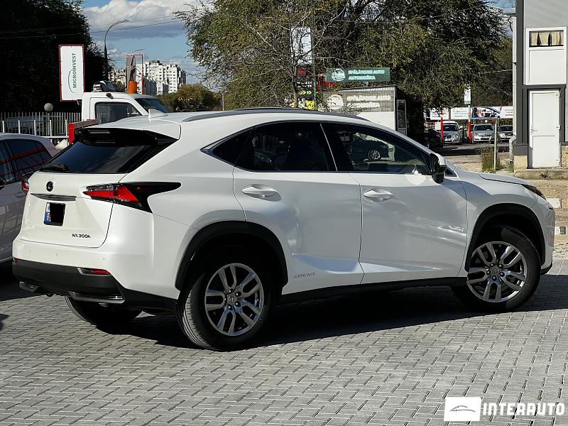 Lexus NX 300H 13 automobil-interauto