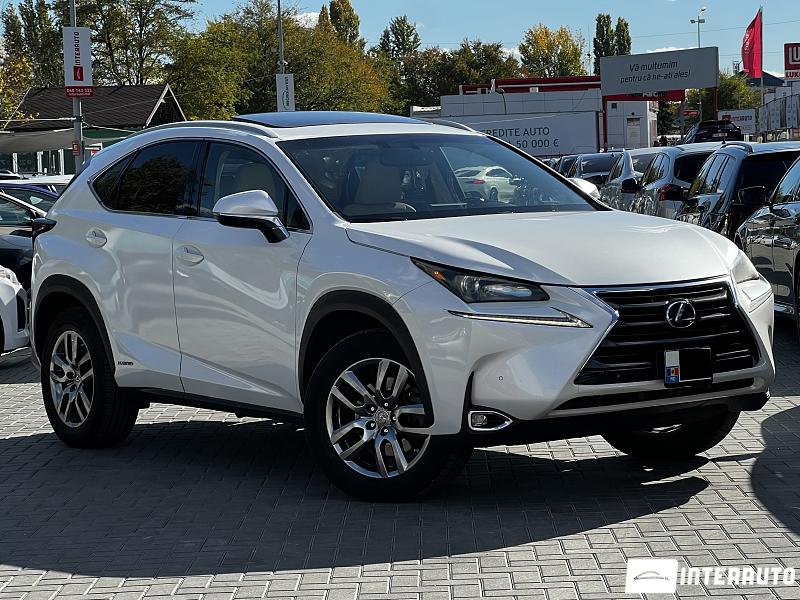 Lexus NX 300H 12 automobil-interauto