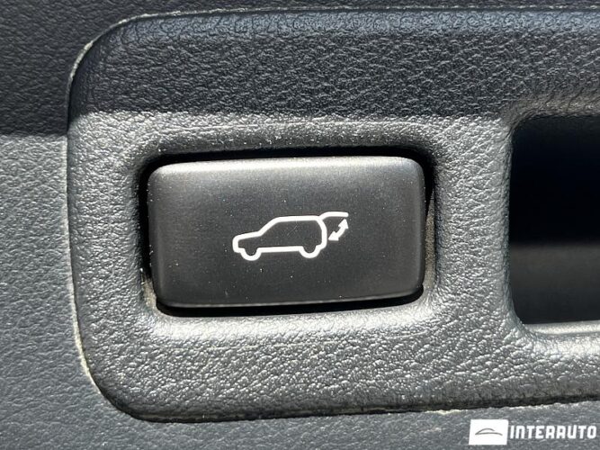 Lexus NX 300H 49 interauto-car