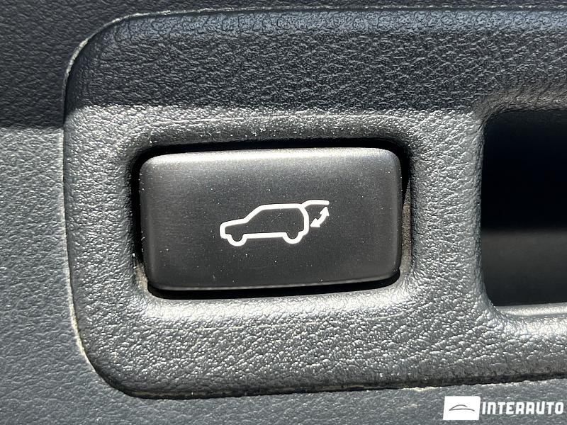 Lexus NX 300H 29 automobil-interauto
