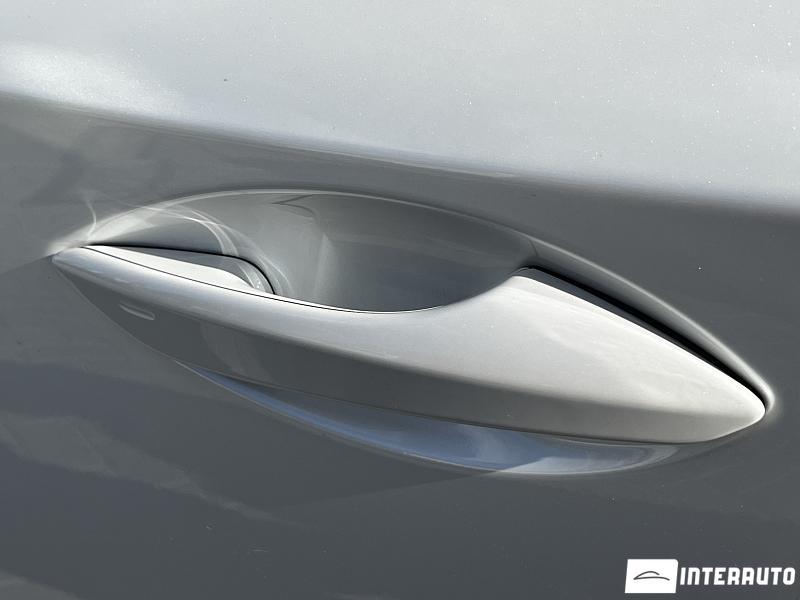 Lexus NX 300H 30 automobil-interauto