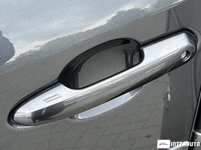 Toyota Rav-4 51 interauto-car