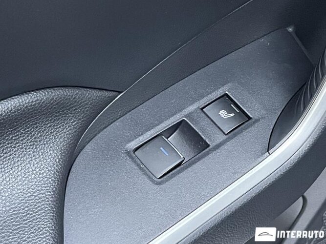 Toyota Rav-4 56 interauto-car