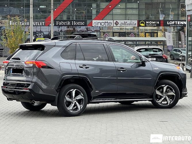 Toyota Rav-4 37 interauto-car