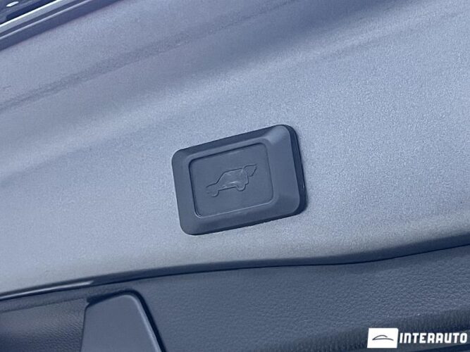 Toyota Rav-4 57 interauto-car