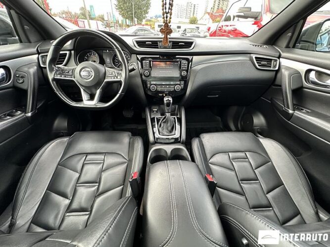 Nissan Qashqai 44 interauto-car