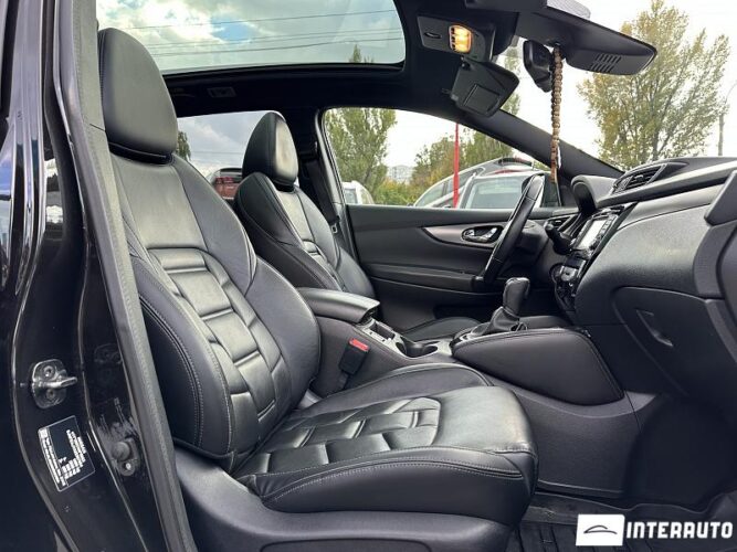 Nissan Qashqai 35 interauto-car