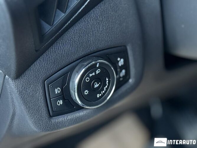 Ford Transit Connect 38 interauto-car