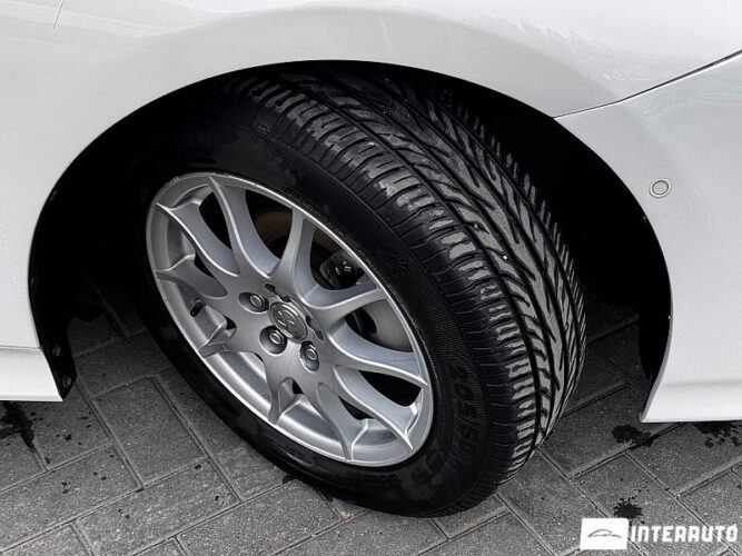 Toyota Prius 57 interauto-car