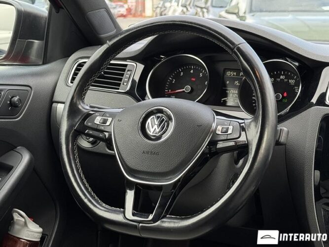 Volkswagen Jetta 37 interauto-car