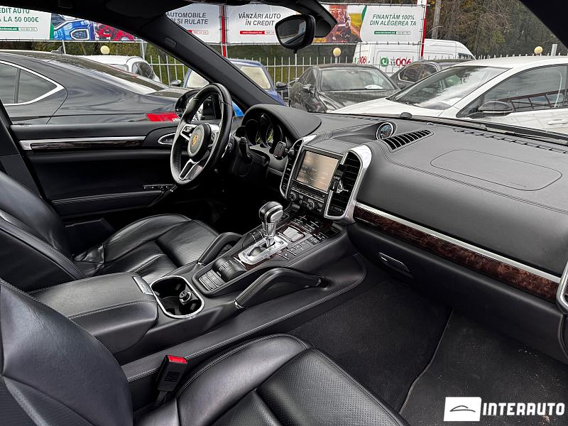 Porsche Cayenne S Hybrid 16 automobil-interauto
