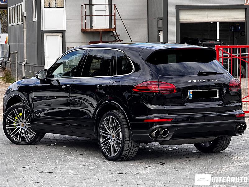 Porsche Cayenne S Hybrid 14 automobil-interauto