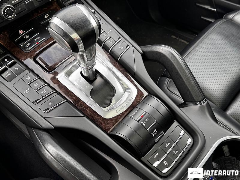 Porsche Cayenne S Hybrid 22 automobil-interauto