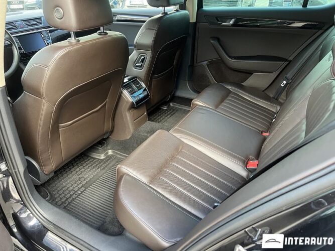 Skoda Superb 45 interauto-car