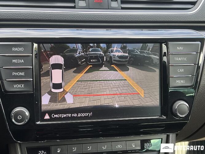 Skoda Superb 41 interauto-car