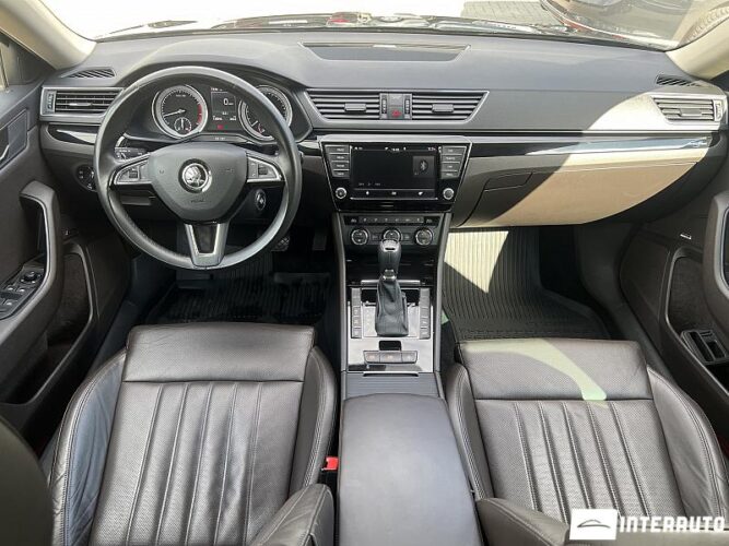Skoda Superb 44 interauto-car