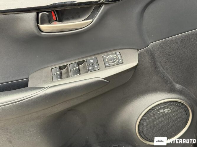 Lexus NX 300H 33 interauto-car