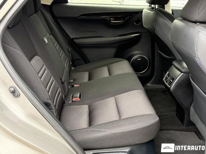 Lexus NX 300H 42 interauto-car