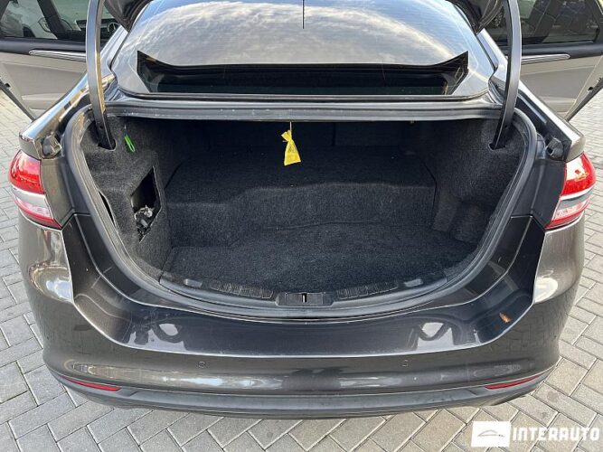 Ford Fusion 49 interauto-car