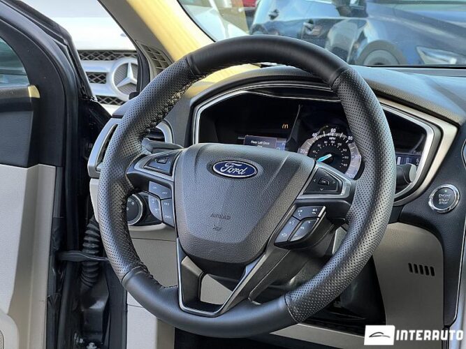 Ford Fusion 37 interauto-car