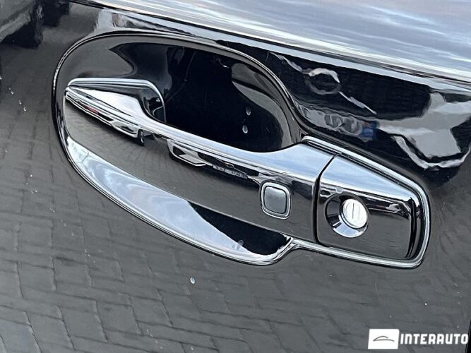 Toyota Land Cruiser 51 interauto-car