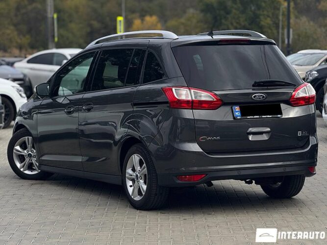 Ford Grand C-MAX 33 interauto-car