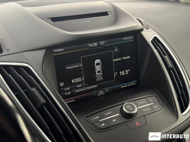 Ford Grand C-MAX 39 interauto-car