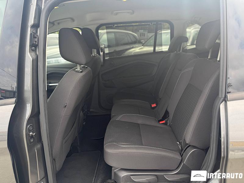 Ford Grand C-MAX 23 automobil-interauto