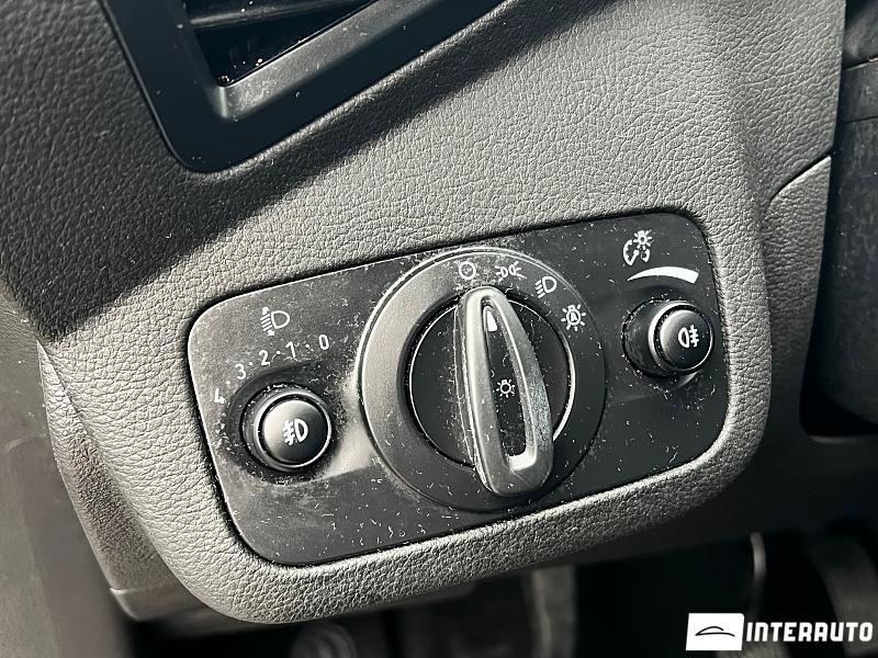 Ford Grand C-MAX 17 automobil-interauto