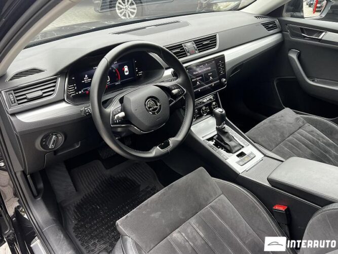 Skoda Superb 35 interauto-car
