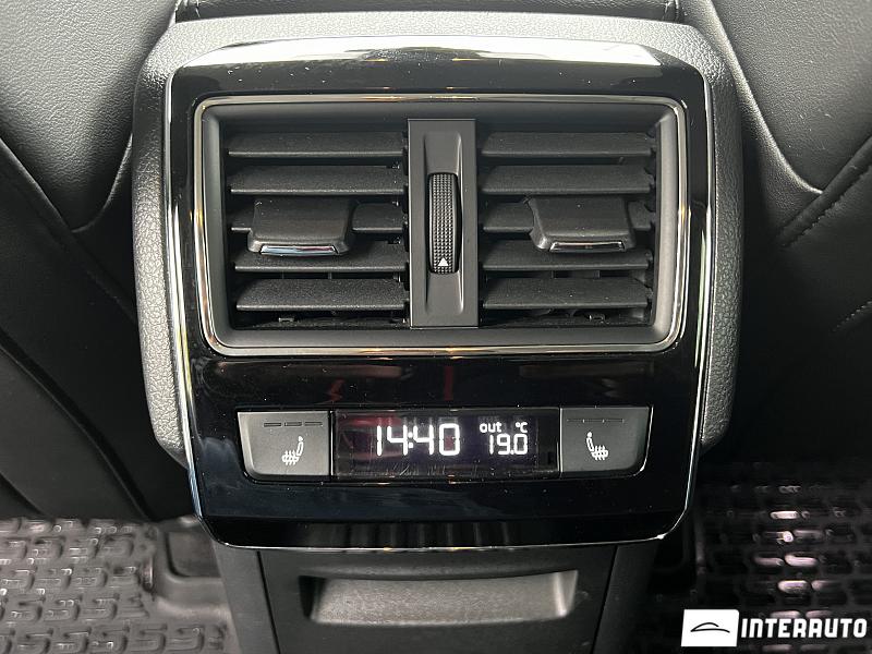 Skoda Superb 25 automobil-interauto