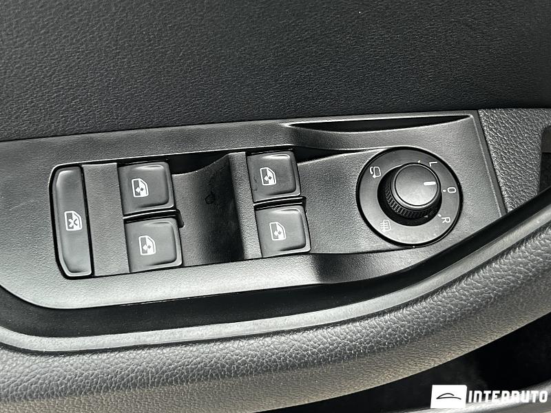 Skoda Superb 26 automobil-interauto