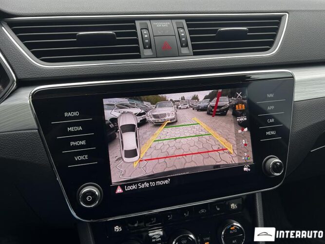 Skoda Superb 41 interauto-car