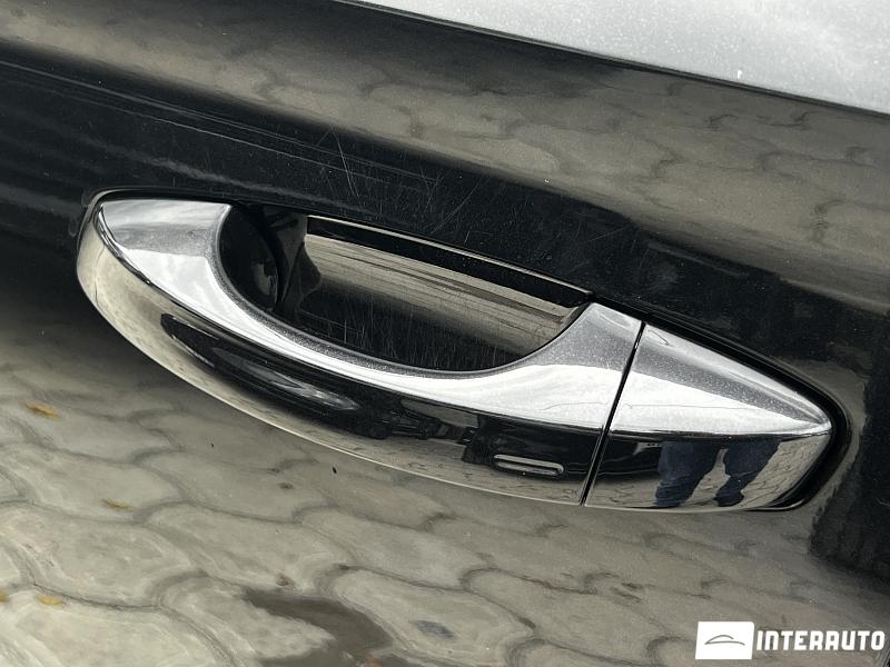 Skoda Superb 28 automobil-interauto