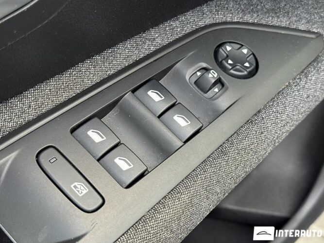 Peugeot 3008 46 interauto-car