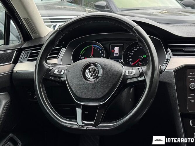 Volkswagen Passat 38 interauto-car
