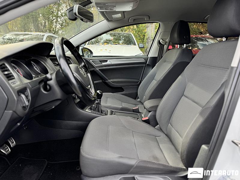 Volkswagen Golf 15 automobil-interauto