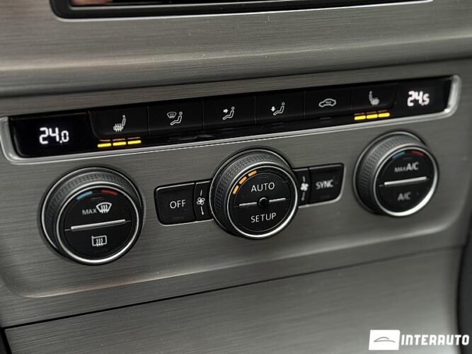 Volkswagen Golf 42 interauto-car