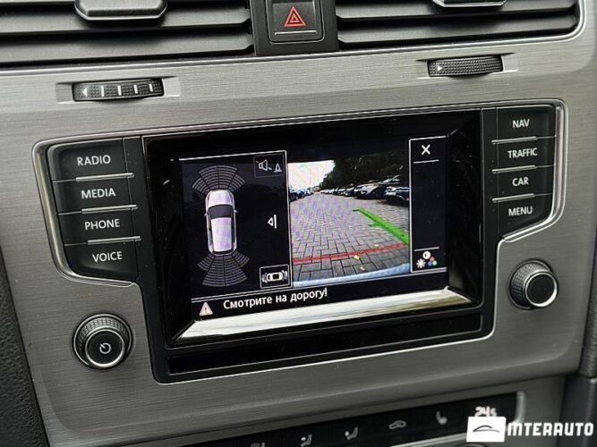 Volkswagen Golf 41 interauto-car