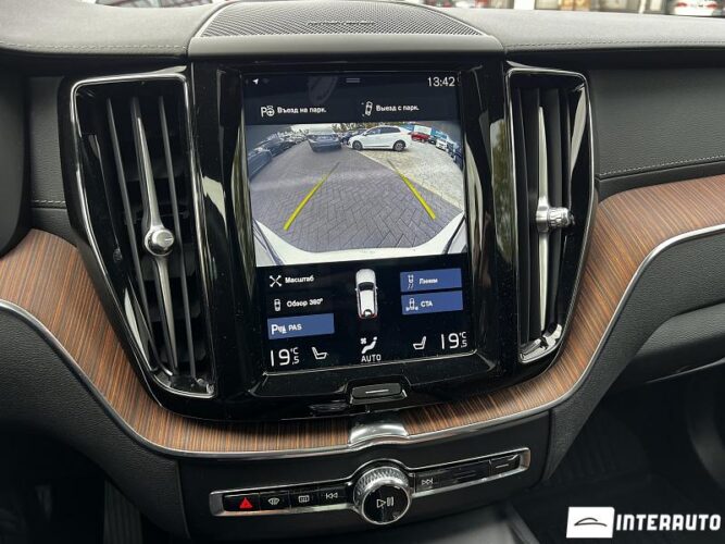 Volvo XC 60 46 interauto-car