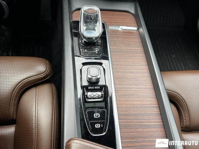 Volvo XC 60 48 interauto-car