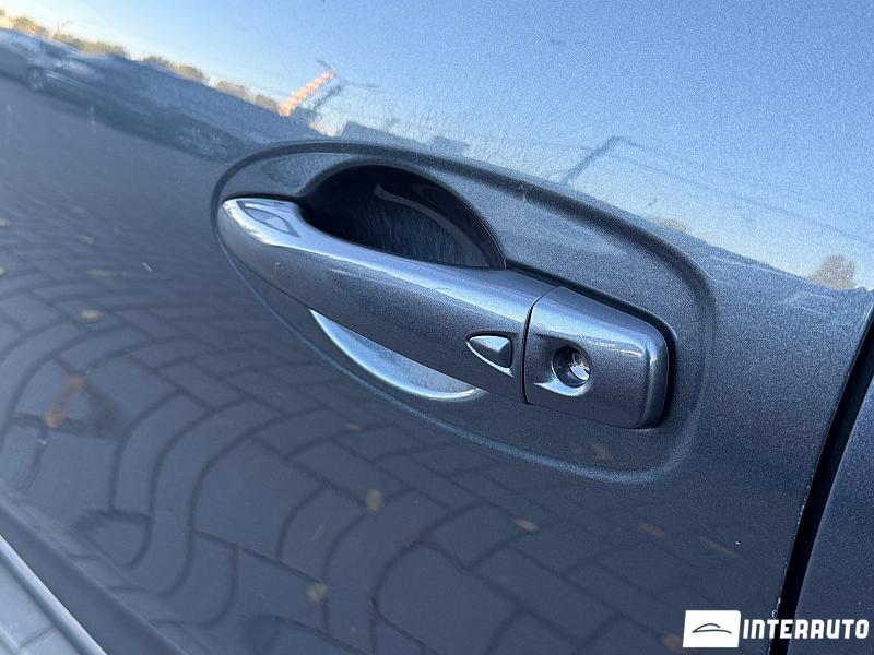 Renault Kadjar 15 automobil-interauto