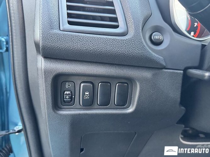 Mitsubishi ASX 47 interauto-car