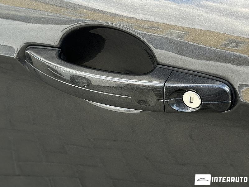 Ford Kuga 32 automobil-interauto