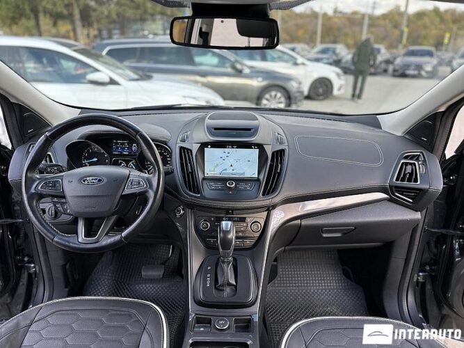 Ford Kuga 42 interauto-car