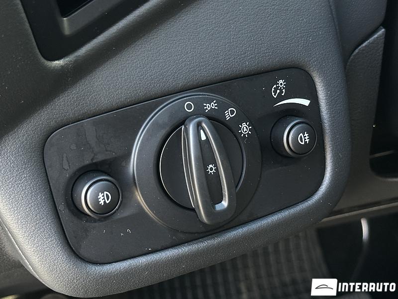 Ford Kuga 34 automobil-interauto